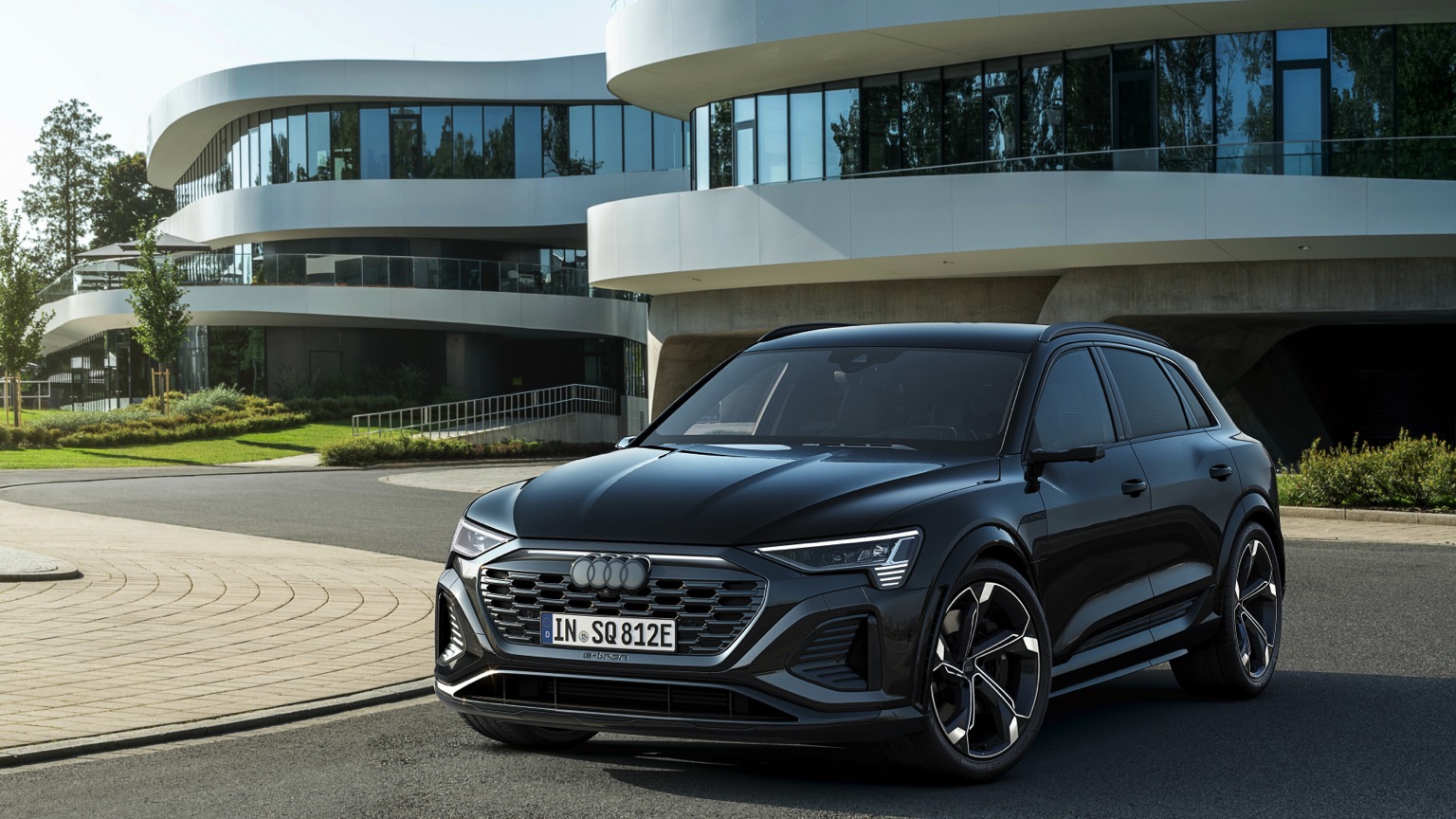 Audi SQ8 E tron AA Lease