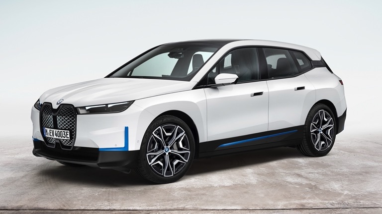 BMWs neuer Elektro-Kraftprotz: Der iX M60