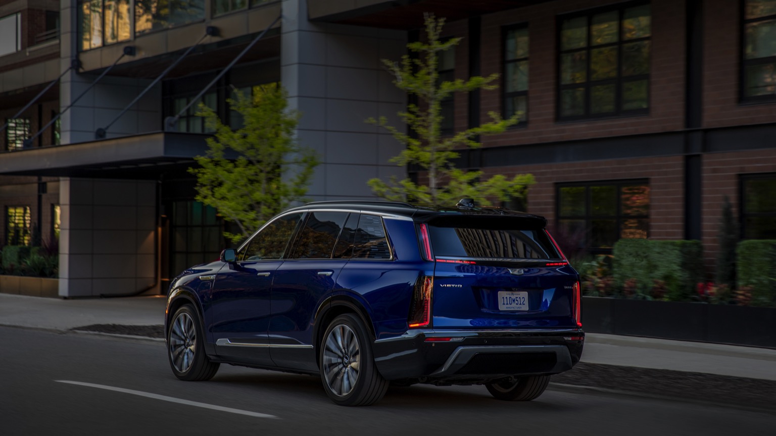 Cadillac VISTIQ 900 E4 (05-2025) gallery image