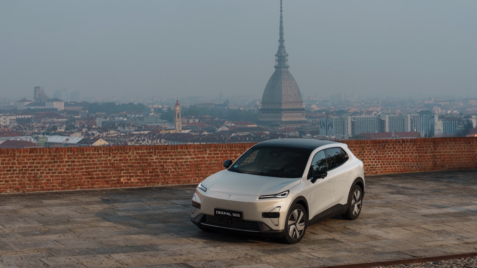 Changan Deepal S05 4WD Max (09-2025) gallery image