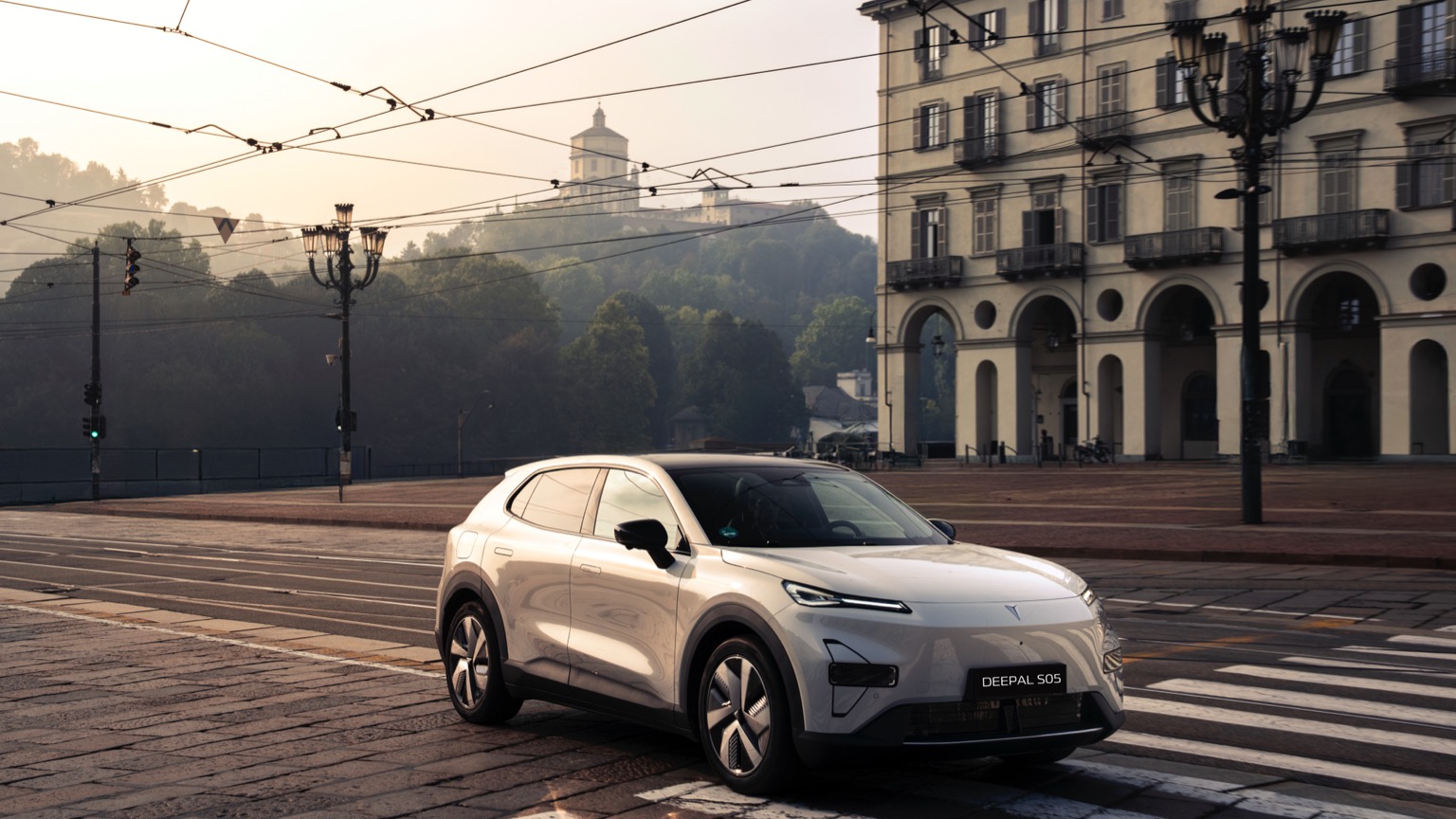 Changan Deepal S05 4WD Max (09-2025) gallery image