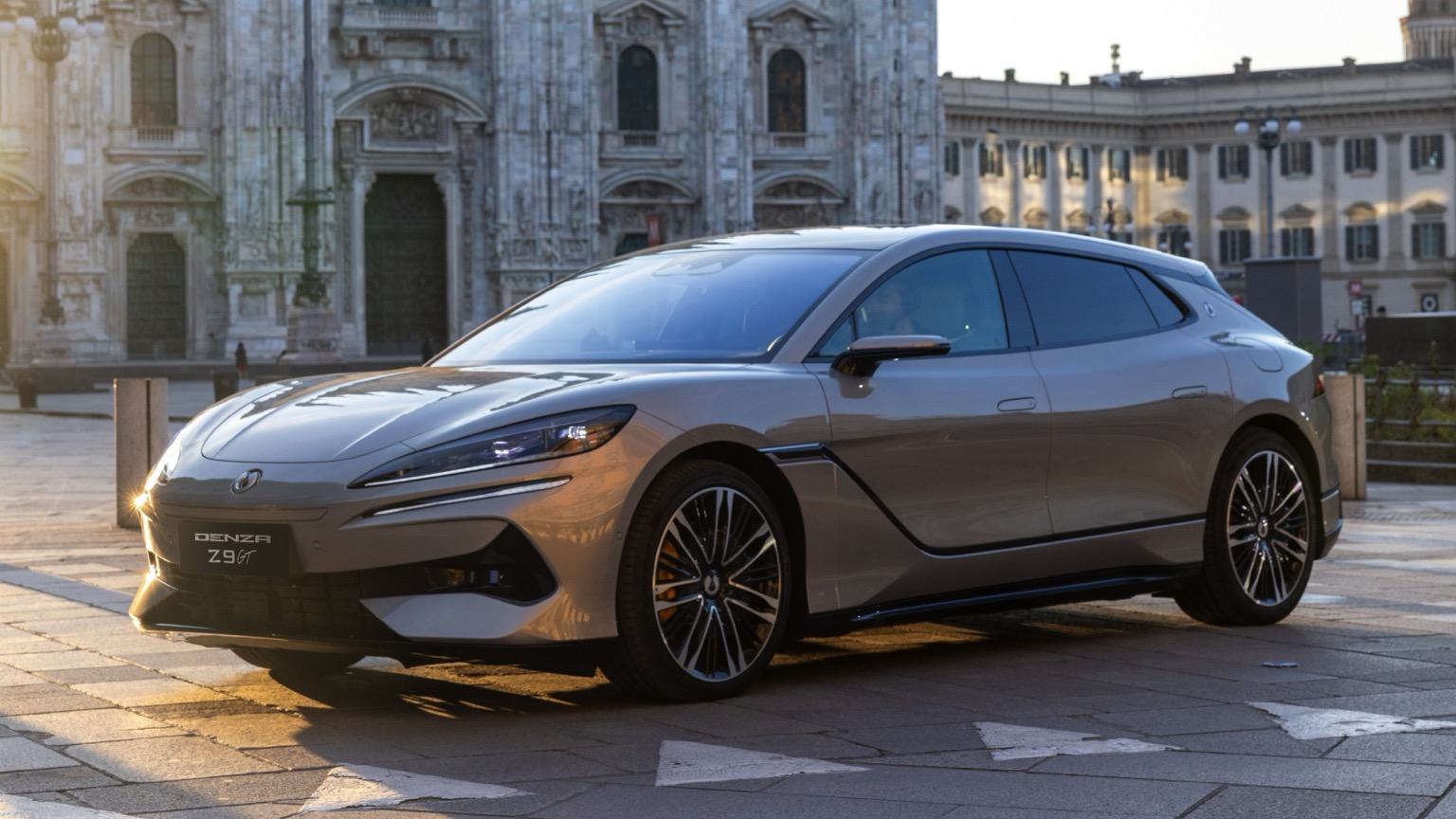 Denza Z9GT