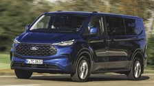 Ford e-Transit Custom Kombi L2 100 kW 71 kWh