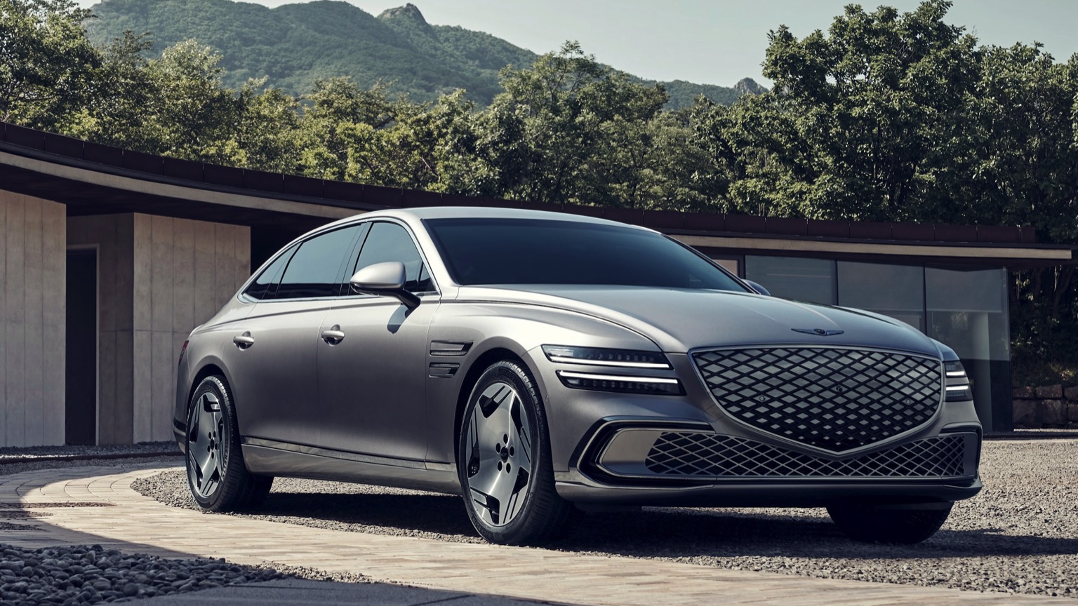 Genesis G80 Electrified (06-2025) gallery image