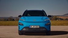Hyundai Kona Electric 64 kWh (2021-2024) price and specifications - EV  Database