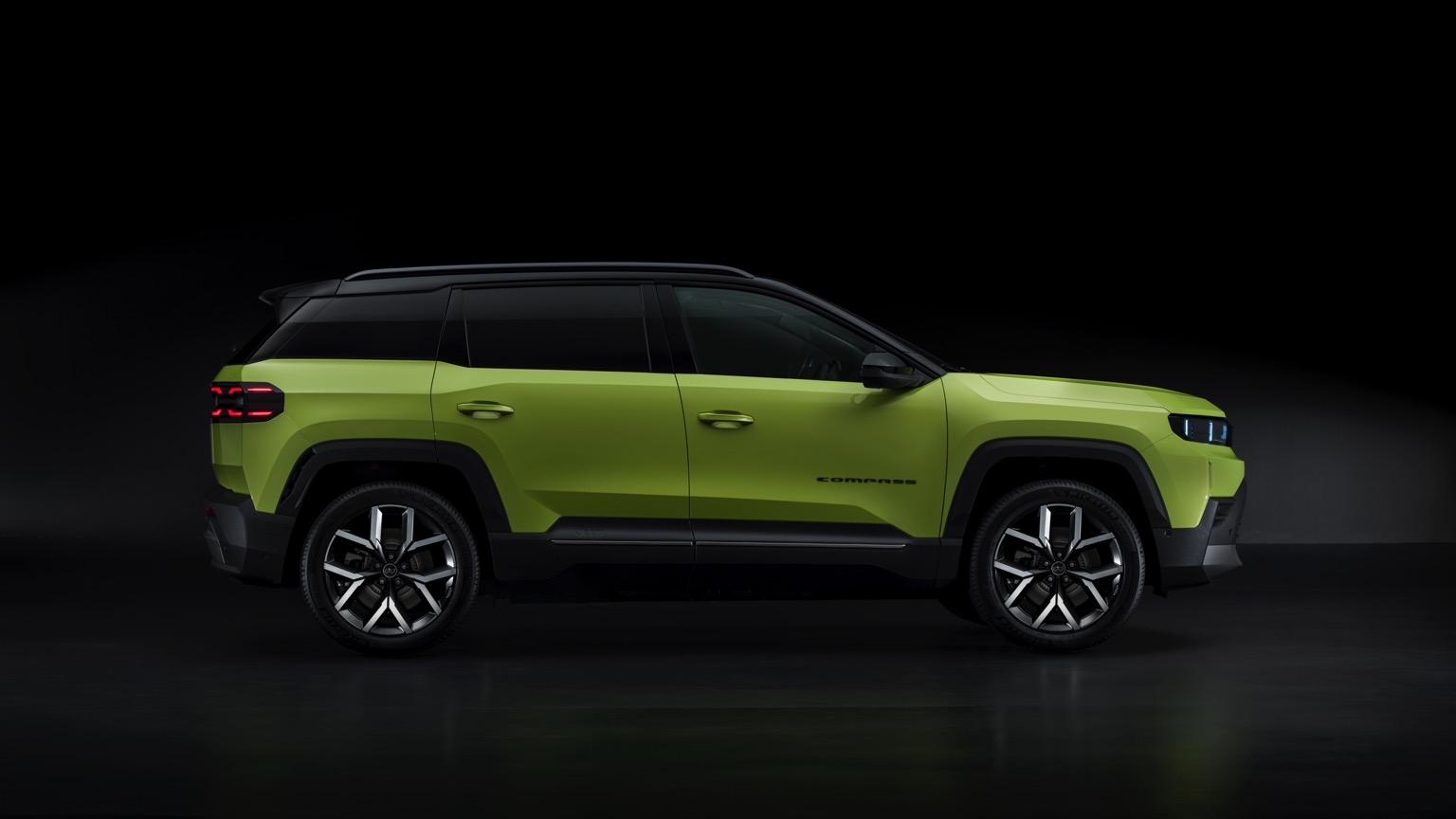 Jeep Compass Electric 74 kWh (05-2025) gallery image
