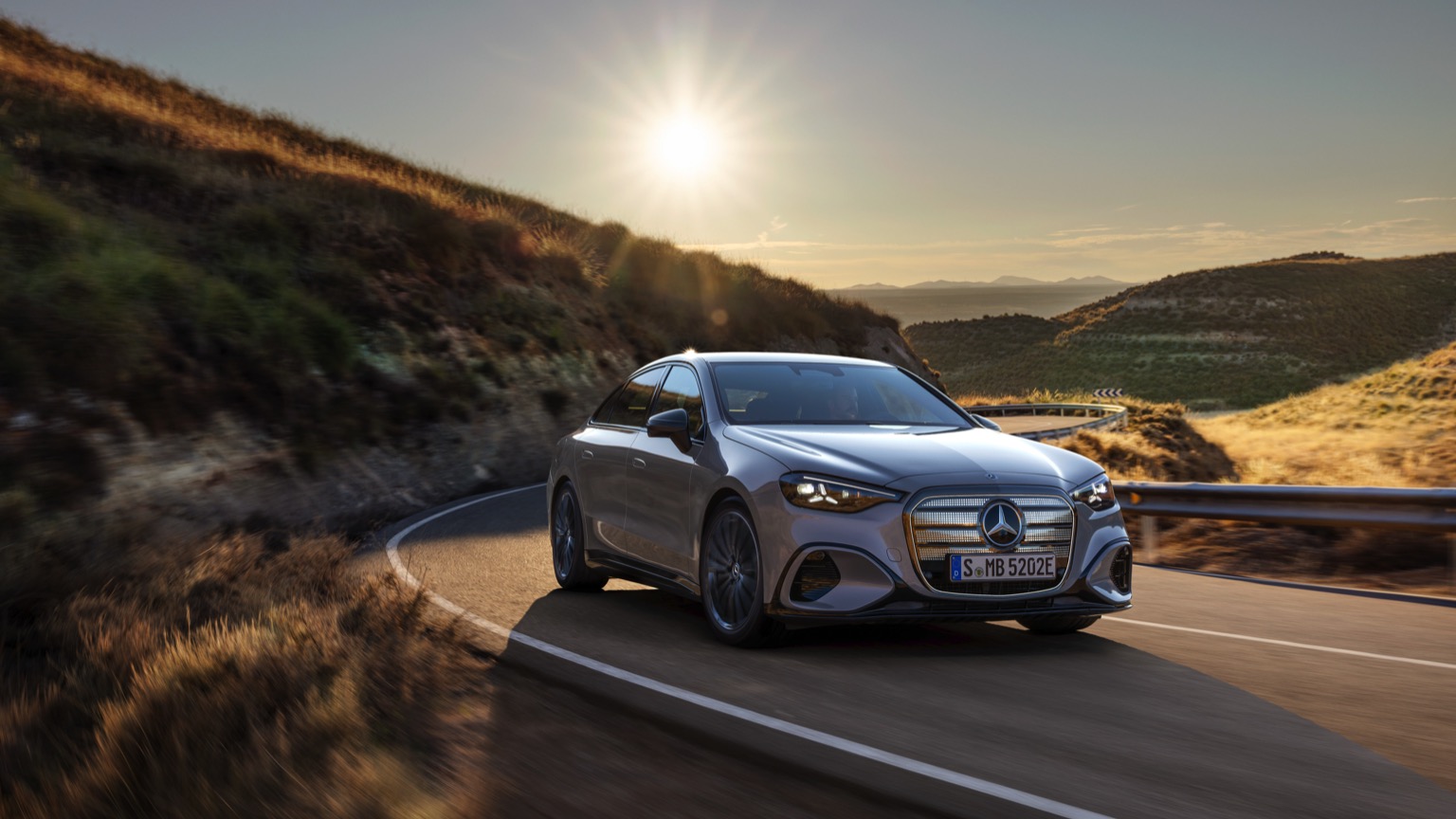 Exciting Mercedes Benz C 400 Pictures