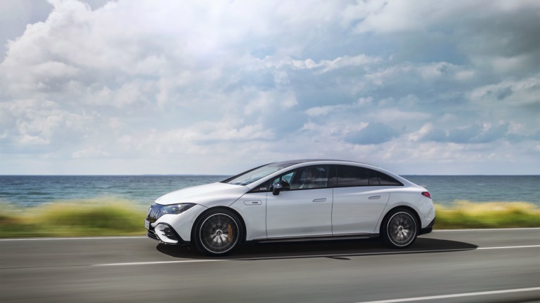 Mercedes-Benz EQE 300 (2022-2023) price and specifications - EV