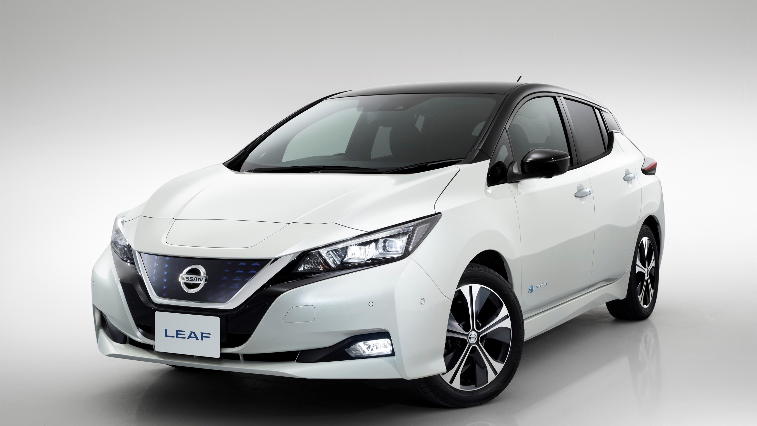 Nissan LEAF 40 KWh MY18 22 2018 2022 Price And Specifications EV Nissan LEAF 40 KWh MY18 22 2018 2022 Price And Specifications EV