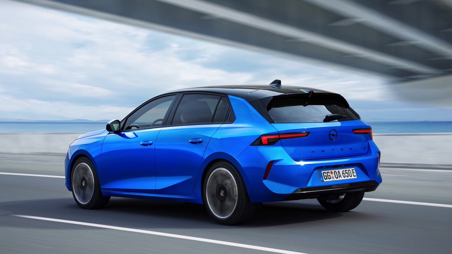 Vauxhall Astra Electric MY23 25 2023 2026 Price And Specifications Vauxhall Astra Electric MY23 25 2023 2026 Price And Specifications
