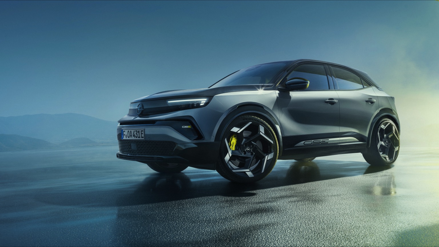 Opel Mokka Electric GSE (09-2025) gallery image