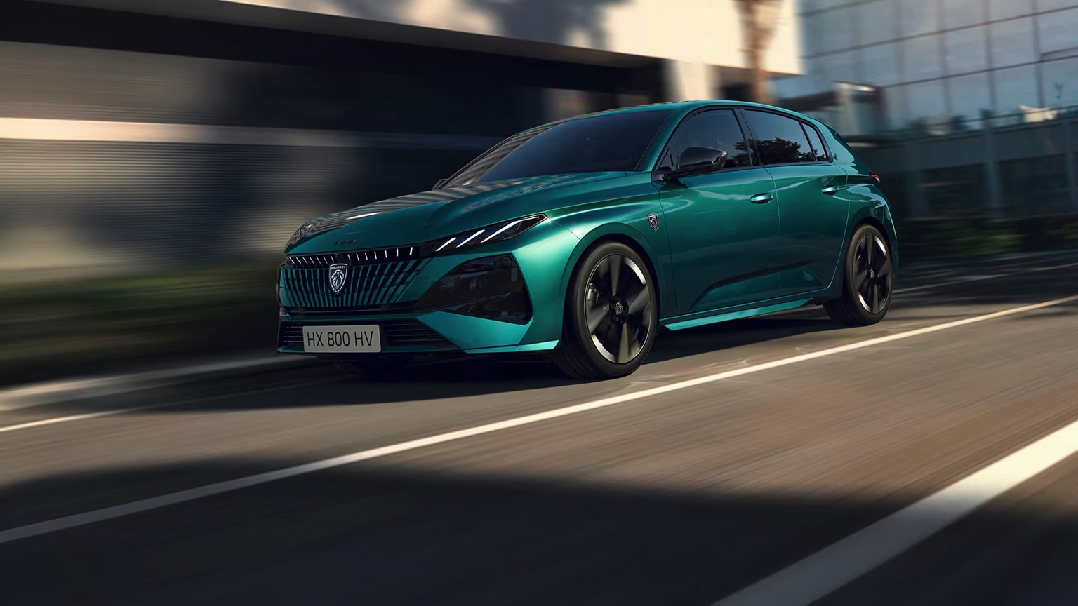 308 Plug-in Hybrid 195