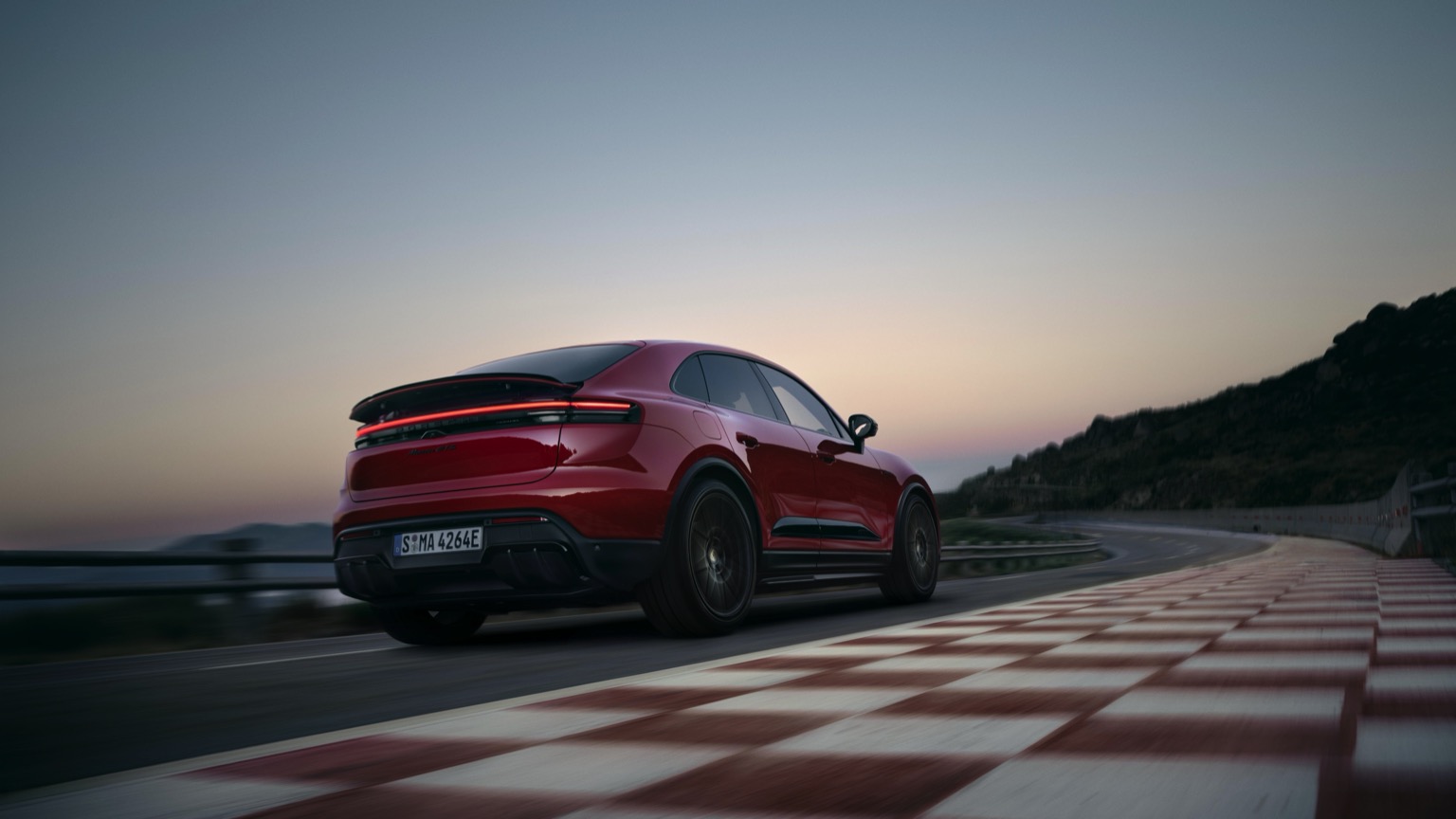 Porsche Macan GTS Electric (10-2025) gallery image