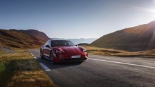 Porsche Taycan 4S Plus Sport Turismo (2022-2024) price and specifications -  EV Database