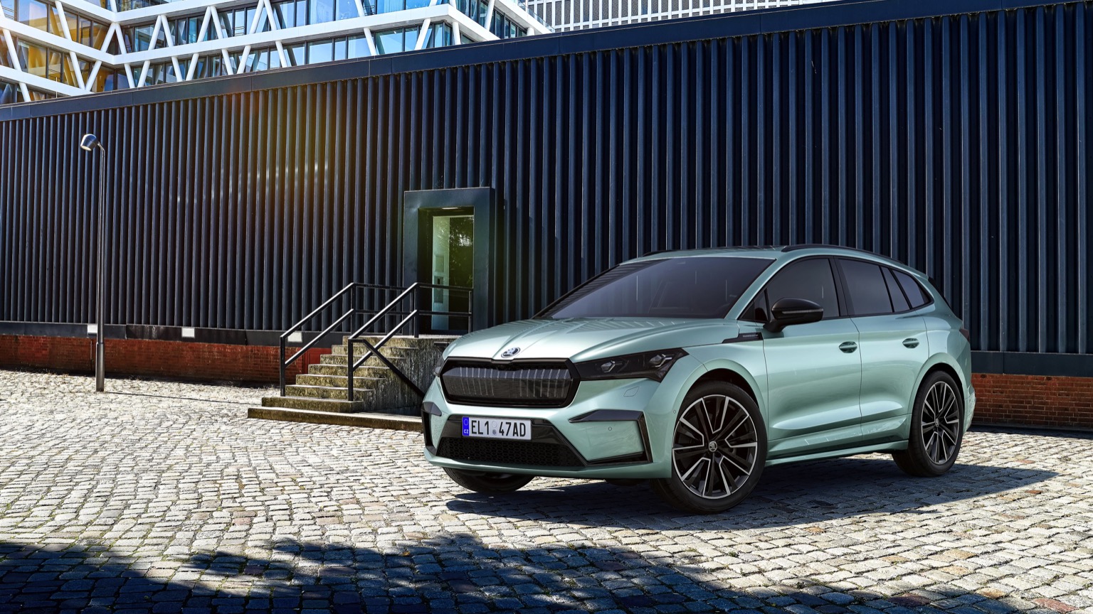 Skoda Enyaq iV 60 (2021-2023) price and specifications - EV Database