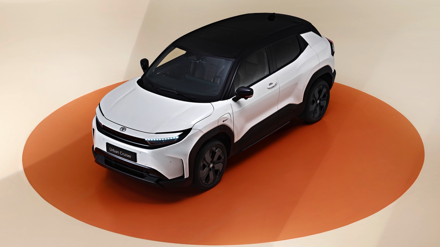 Toyota Urban Cruiser 61.1 kWh (05-2025) gallery image