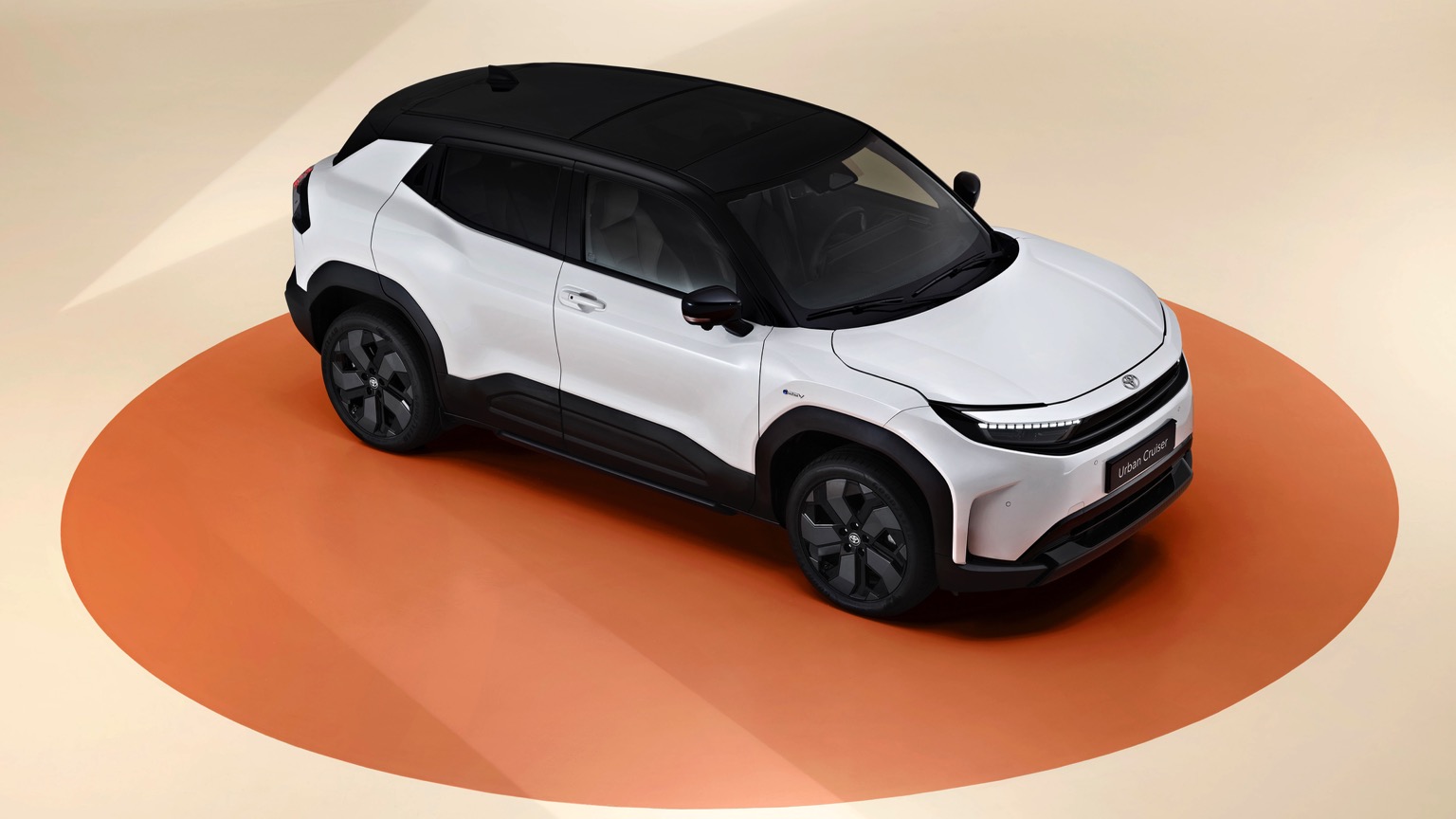 Toyota Urban Cruiser 61.1 kWh (05-2025) gallery image