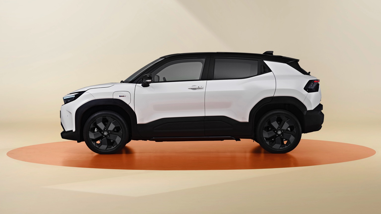 Toyota Urban Cruiser 61.1 kWh (05-2025) gallery image