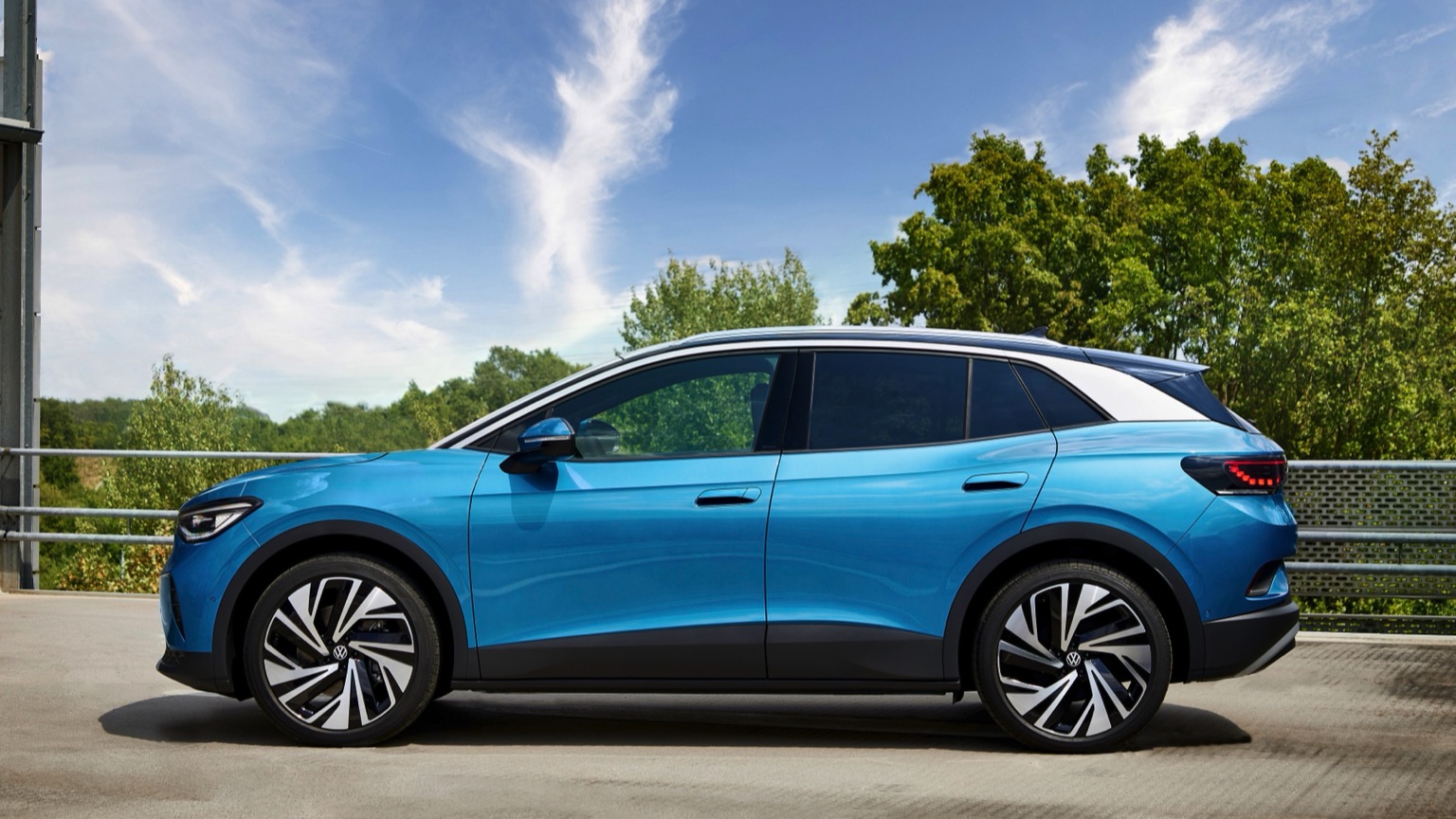 Volkswagen ID 4 Pure MY24 25 2023 2025 Price And Specifications 