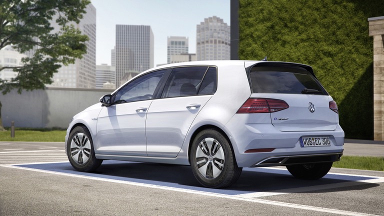 Nageslacht kristal Kwestie Volkswagen e-Golf (2017-2021) price and specifications - EV Database