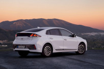 Hyundai IONIQ Electric (2019-2022) price and specifications - EV Database
